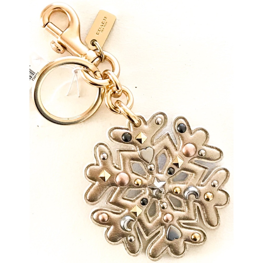 ✨NEW✨COACH Leather STARDUST Studded SNOWFLAKE Bag Charm